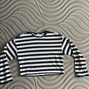 Madewell Navy and White Striped Lightweight Sweater- size medium